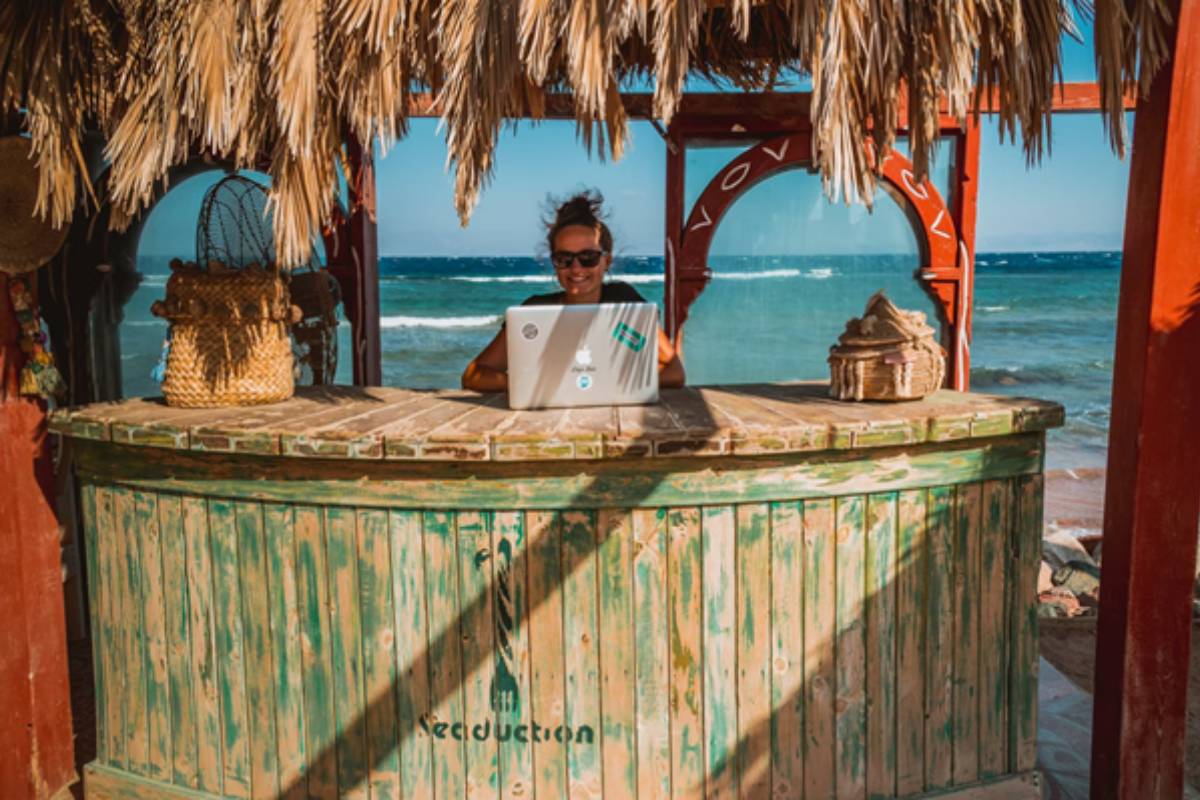 5 best jobs for a digital nomad